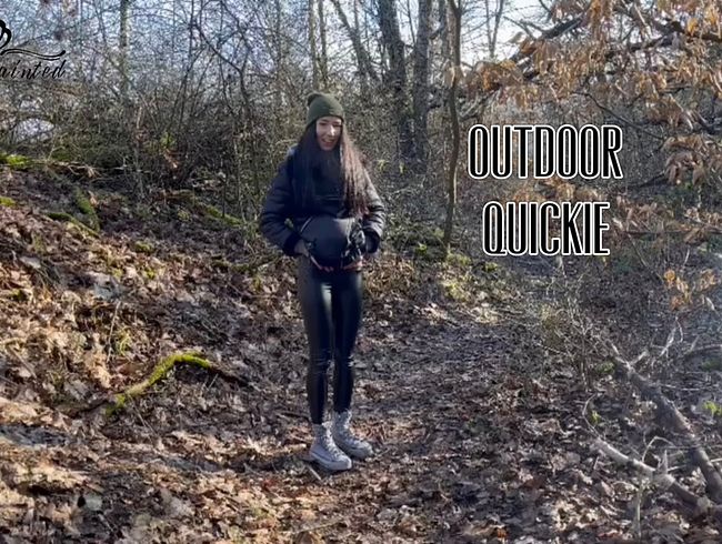 Trixie Tainted Porno Video: Outdoor Quickie